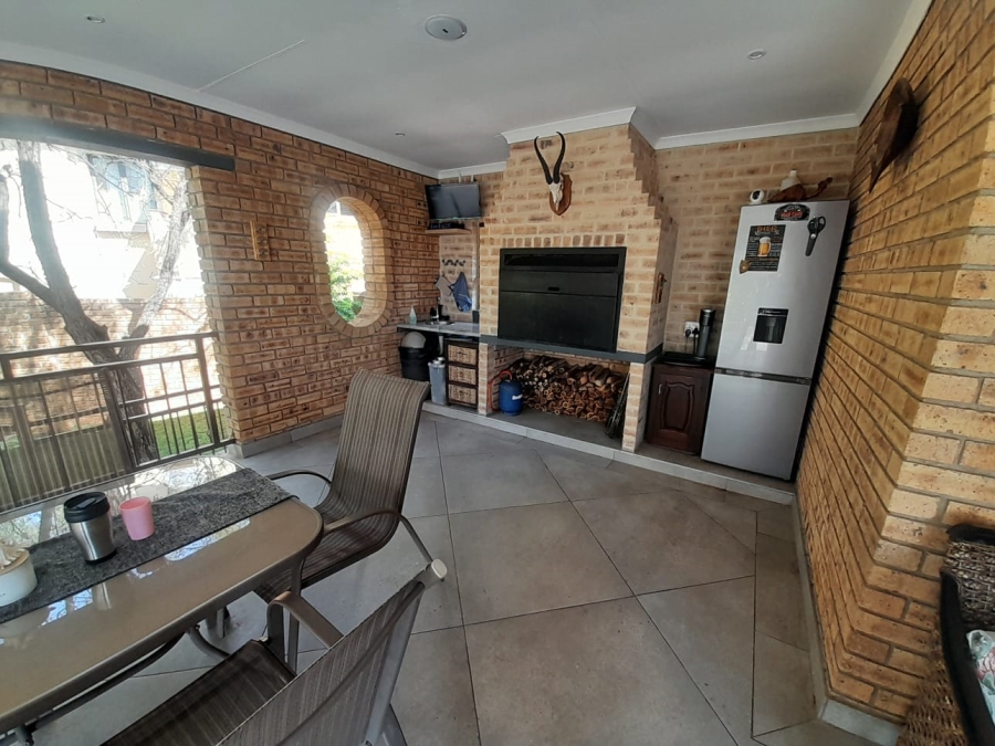 4 Bedroom Property for Sale in Cashan North West